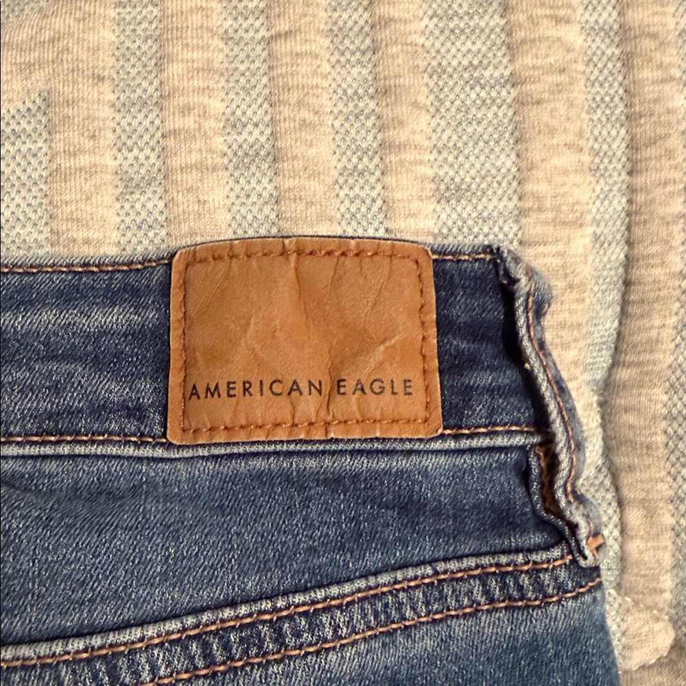 Women's American Eagle Jeggings - Picture 3 of 6
